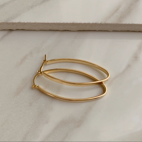 Flat Oval Hoops | 18k Gold Filled - Picture 6 of 7
